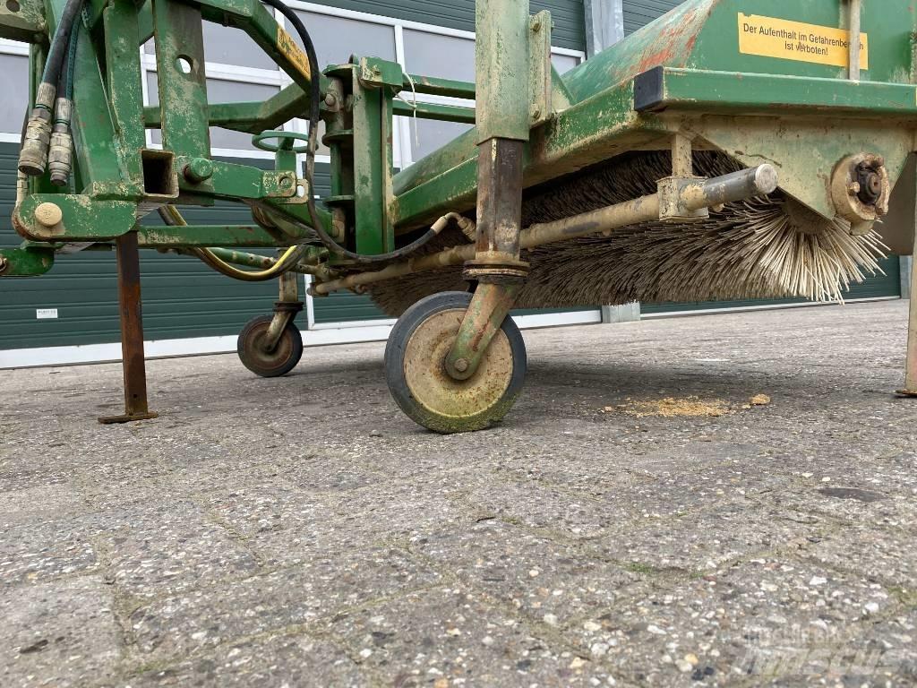  Veger FKM 220 Sopmaskiner