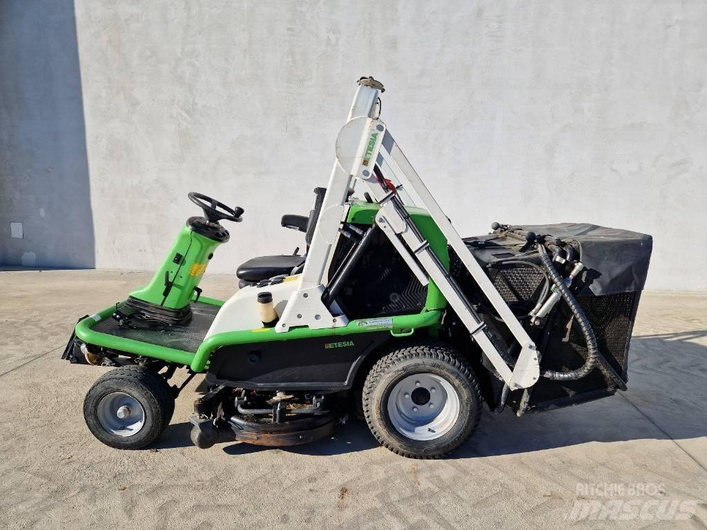 Etesia 124D Monterade och påhängda gräsklippare