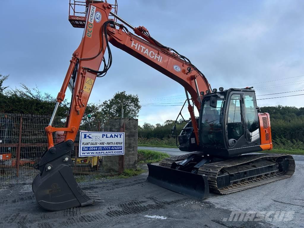 Hitachi ZX 135 US-6 Bandgrävare