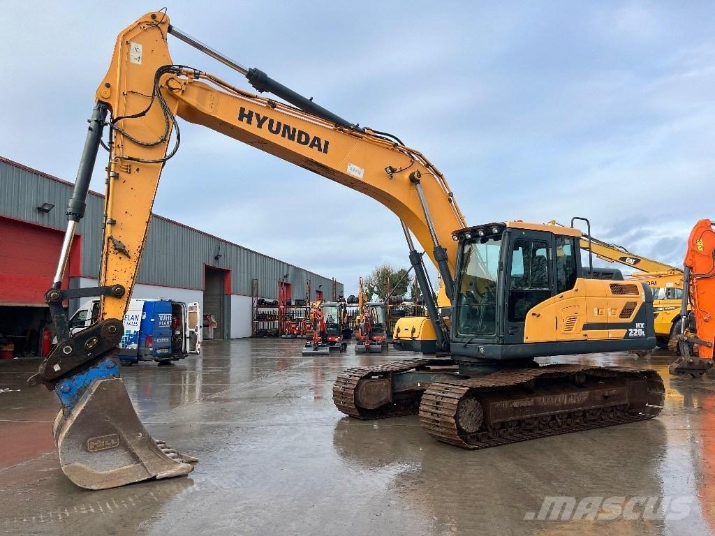 Hyundai HX 220 L Bandgrävare