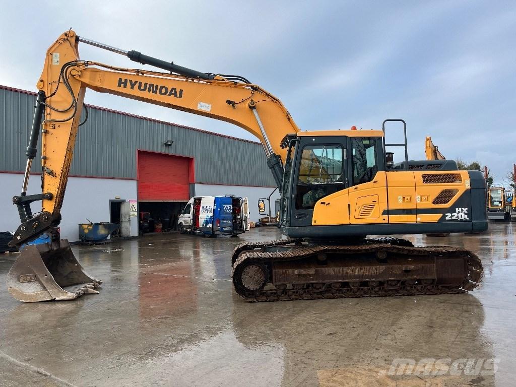 Hyundai HX 220 L Bandgrävare