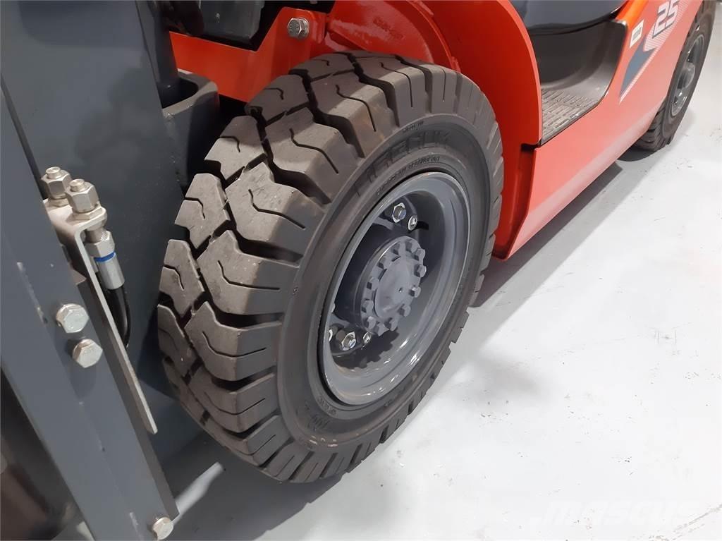 Heli CPCD25 XC26H Dieselmotviktstruckar