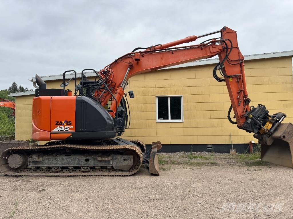 Hitachi ZX135USBL-6 Bandgrävare