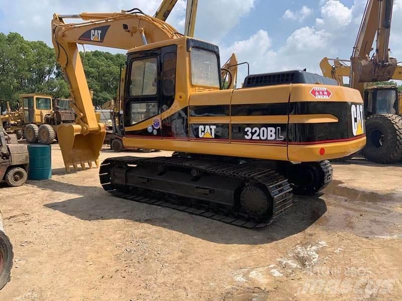 CAT 320 B Bandgrävare