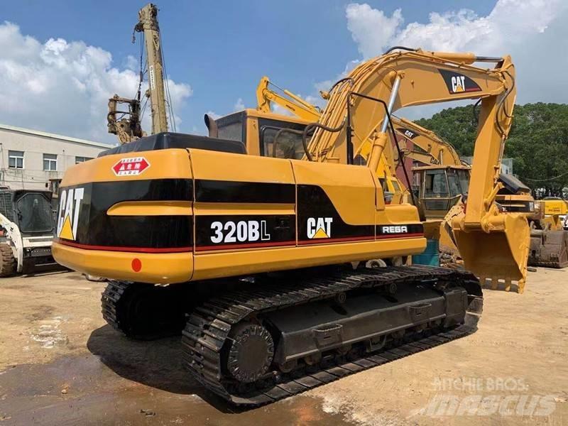 CAT 320 B Bandgrävare