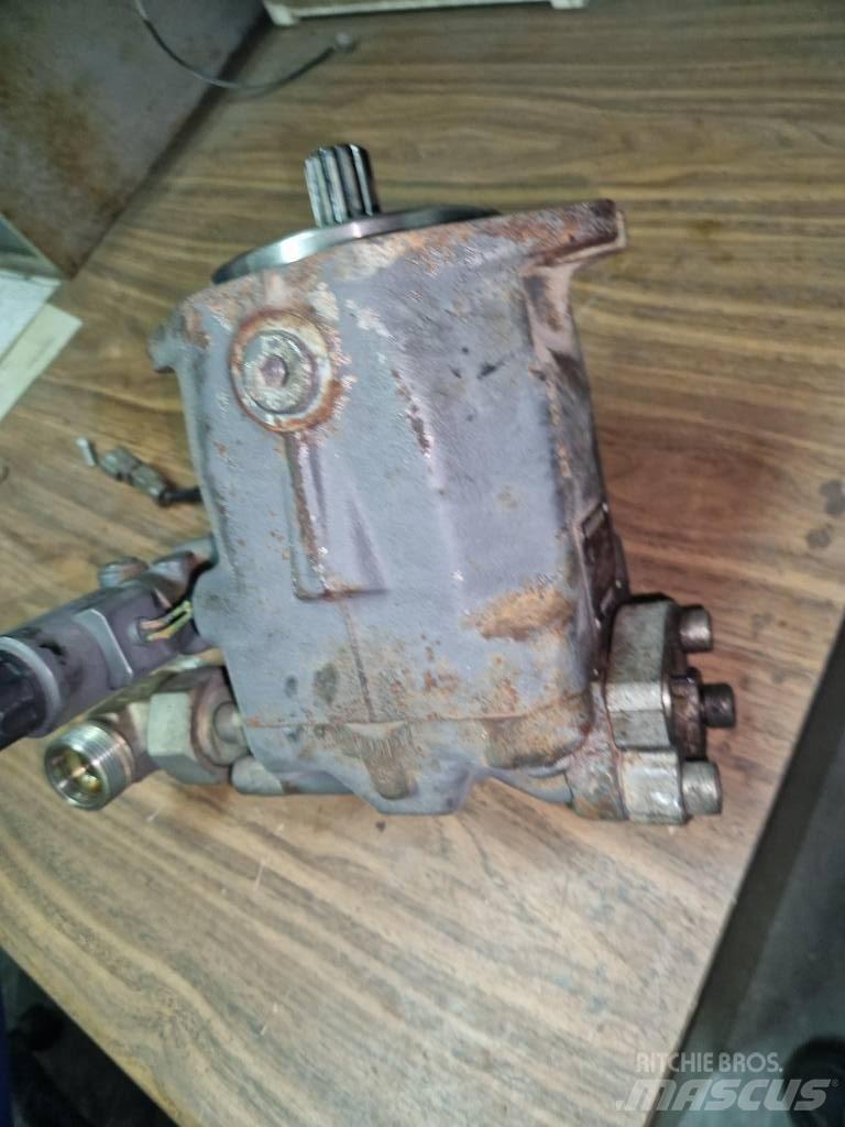 Liebherr R 934 B Hydraulik