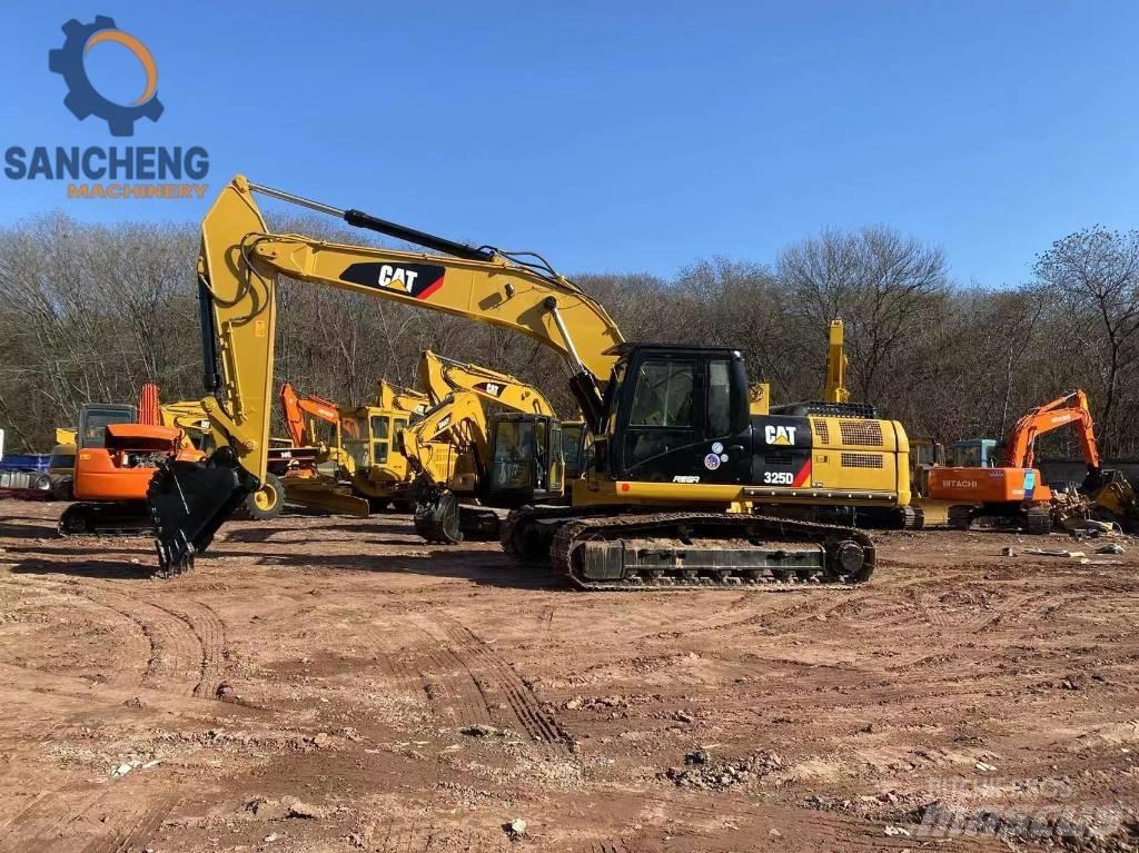 CAT 325 D Bandgrävare