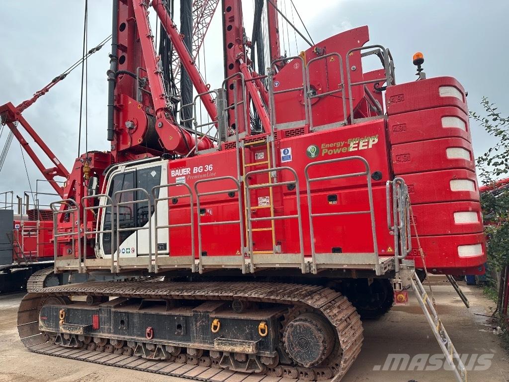 Bauer BG 36 Tunga borr