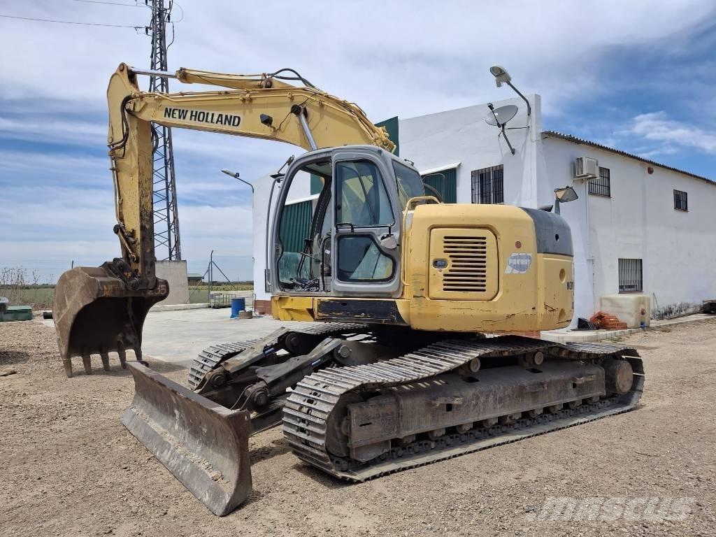 New Holland E 235 SR Bandgrävare