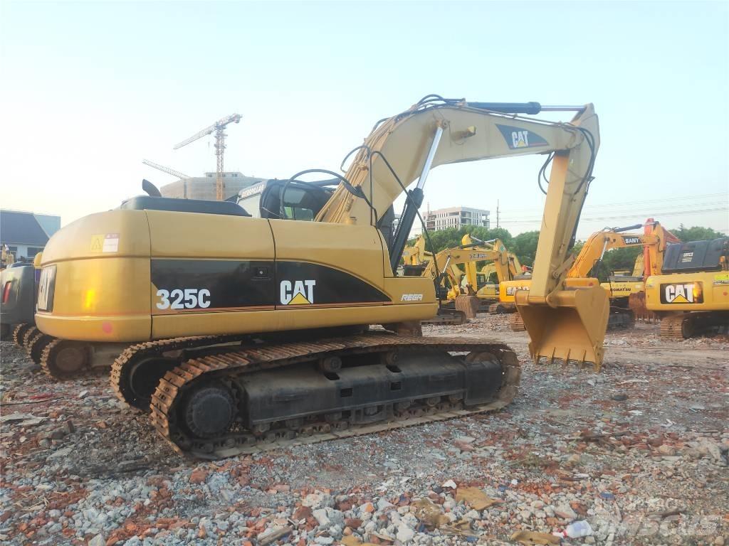 CAT 325 C Bandgrävare