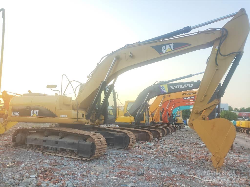 CAT 325 C Bandgrävare