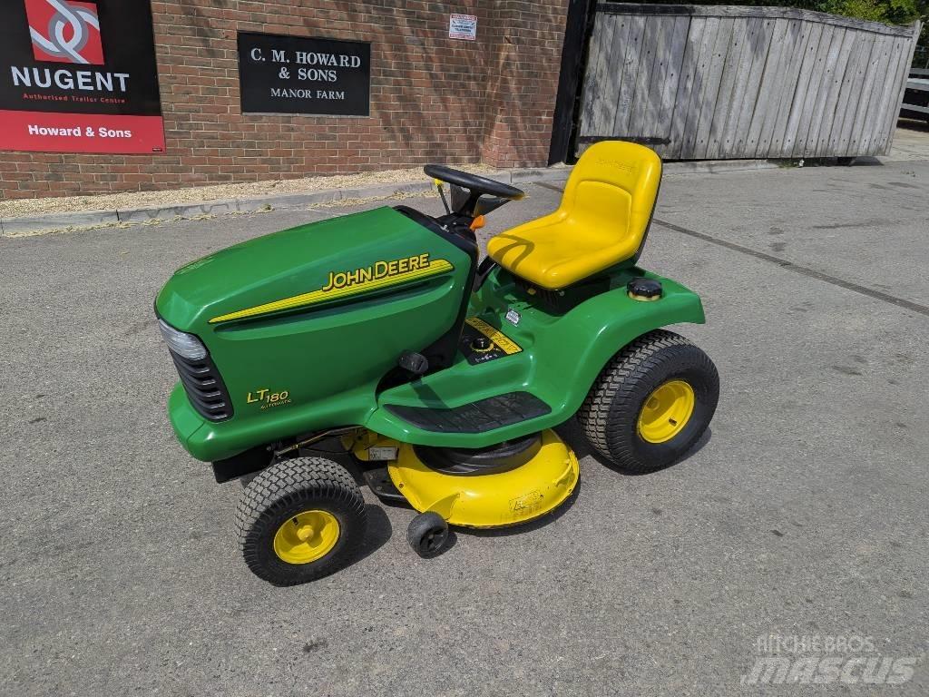 John Deere LT 180 Åkgräsklippare