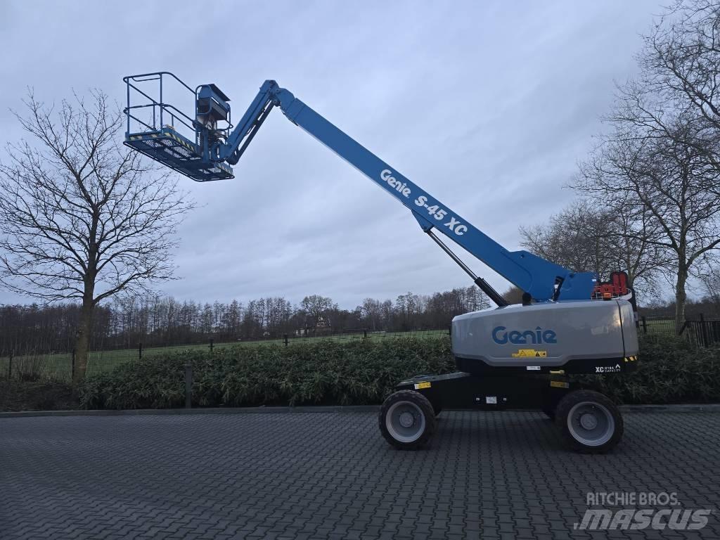 Genie s-45 XC Teleskop bomliftar
