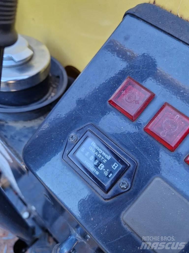 Yanmar C12R-B Banddumprar