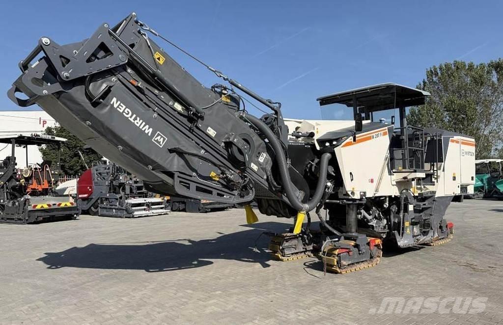 Wirtgen W 207 Fi Asfaltskallfräsmaskiner