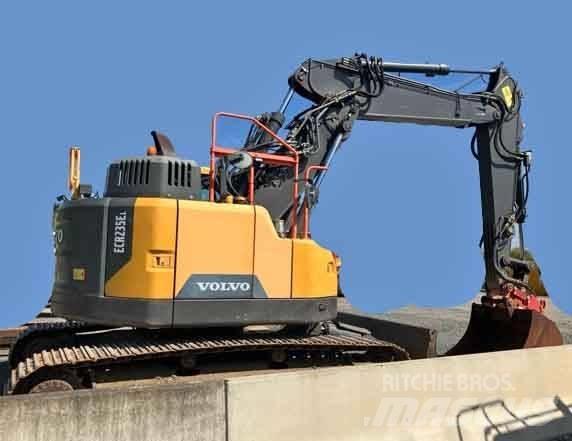 Volvo ECR 235 E Bandgrävare