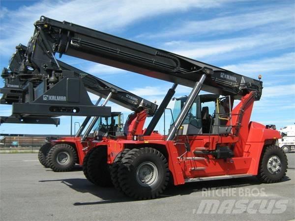 Kalmar DRT450 Reachstackers