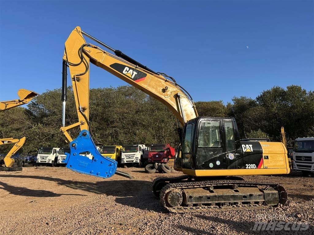 CAT 320 D L Bandgrävare