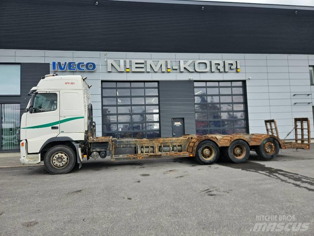 Volvo FH12 8x4 Transportbilar för Skogsmaskiner