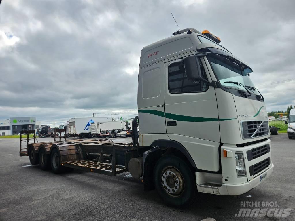 Volvo FH12 8x4 Transportbilar för Skogsmaskiner