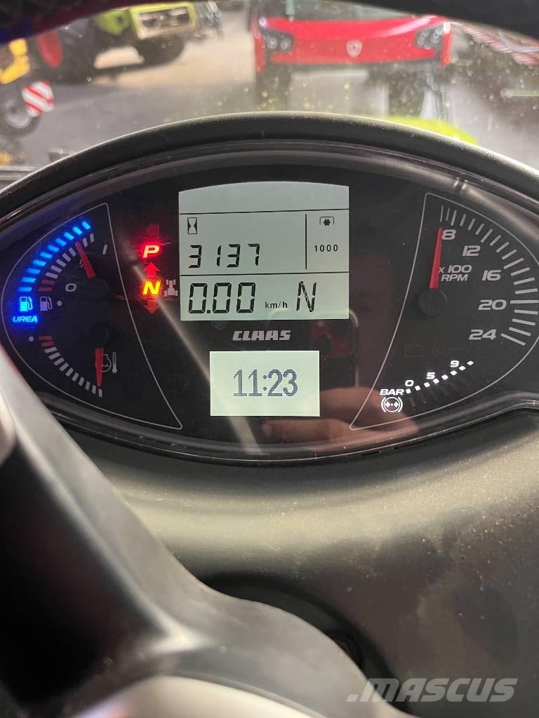 CLAAS AXION 960TT Traktorer