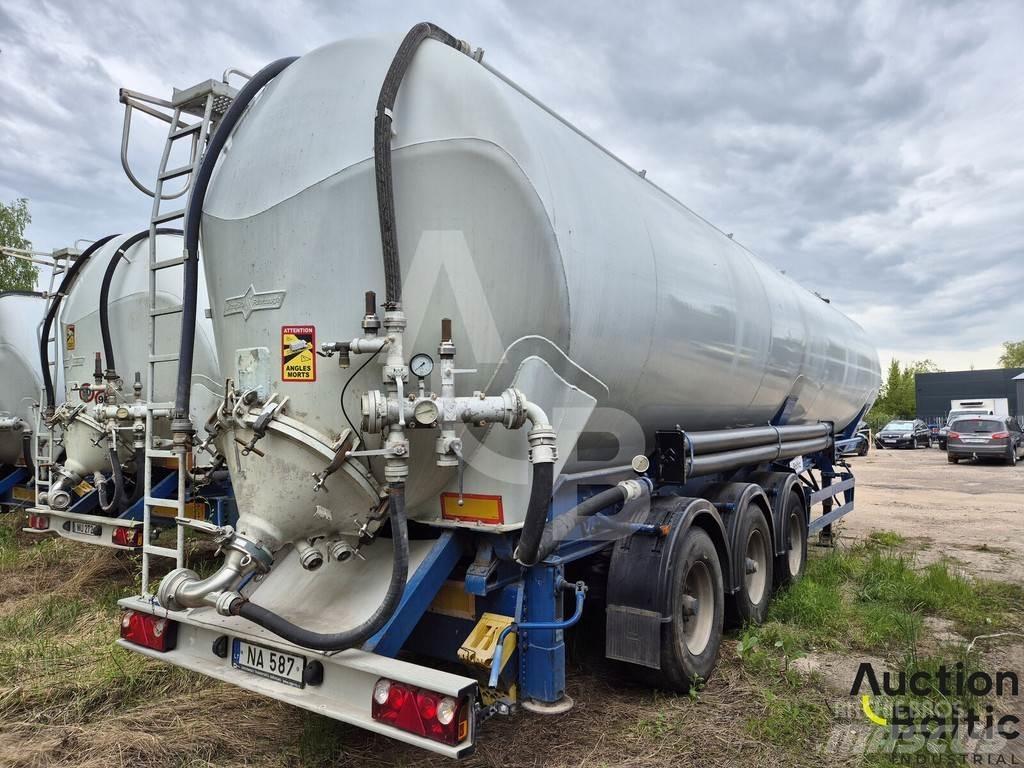 Spitzer SK2760CAL Kapelltrailer
