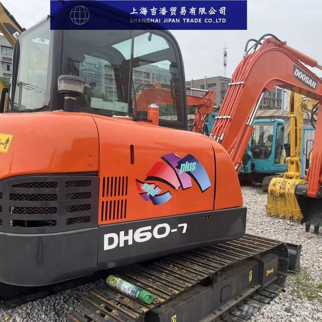 Doosan DX 60 Bandgrävare