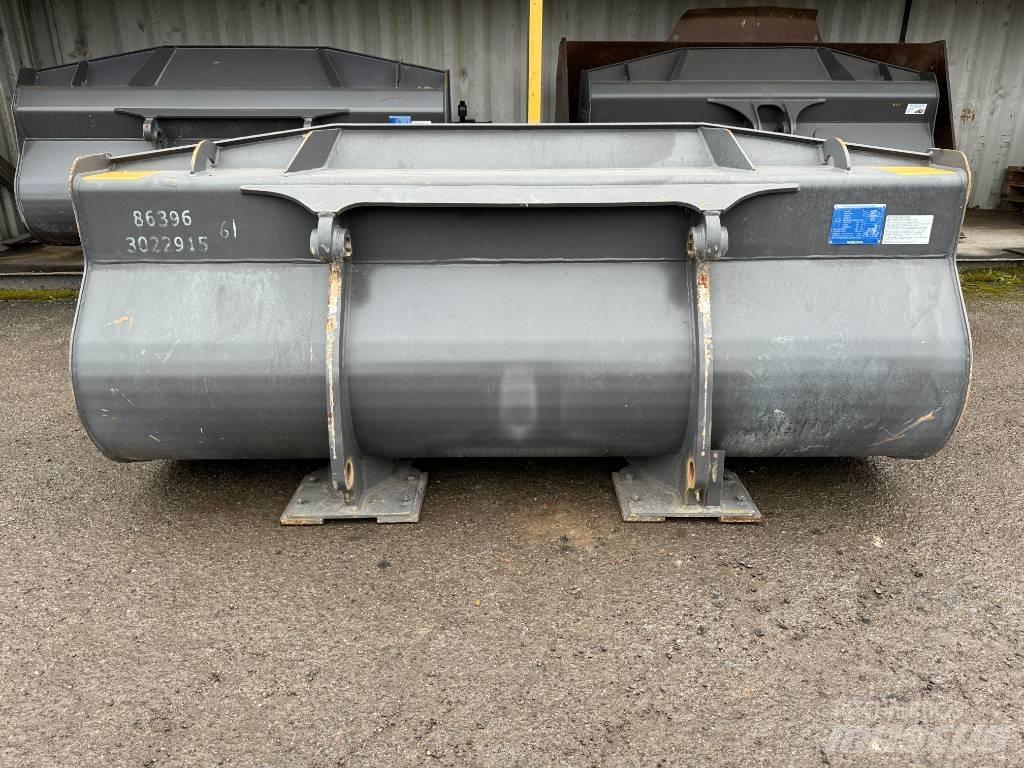 Volvo 1.6m Bucket Skopor