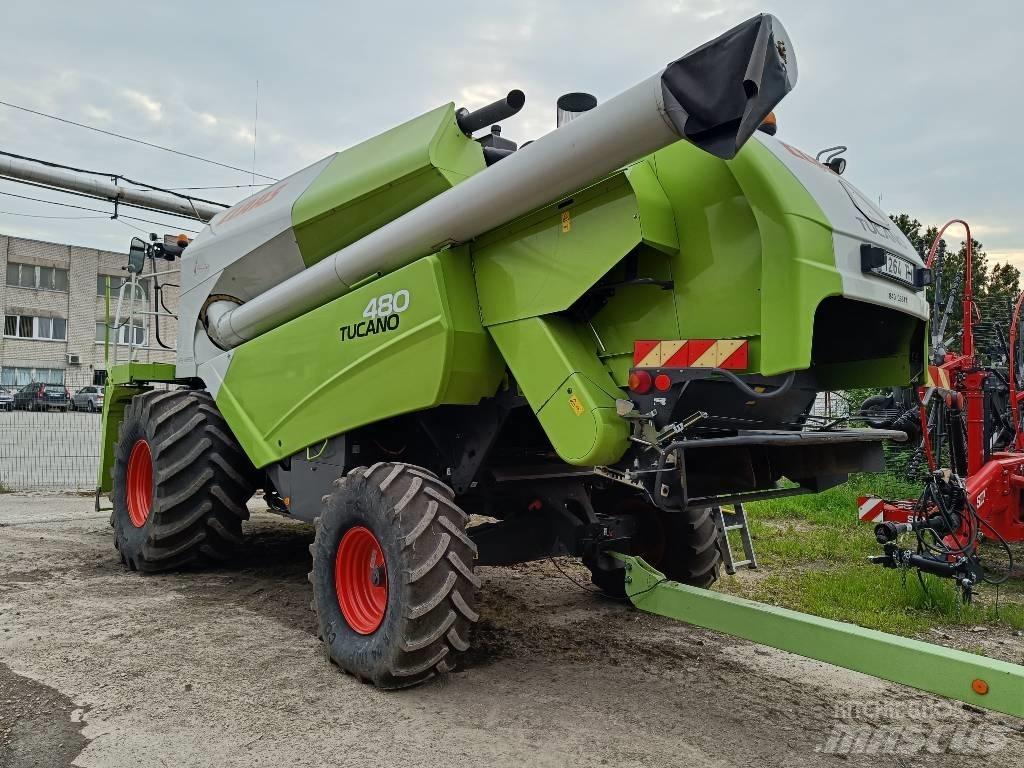 CLAAS Tucano 480 Skördetröskor