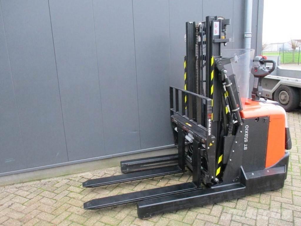 BT SPE 120 XR Reachstackers
