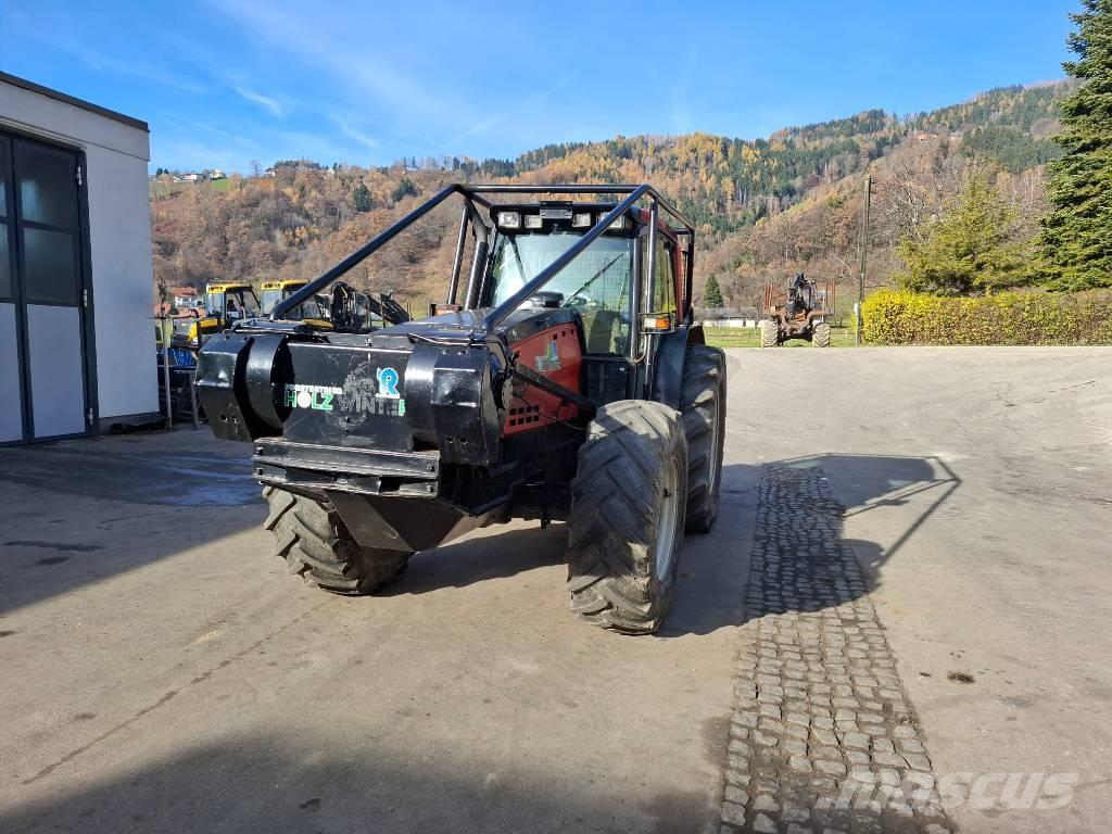 Valtra 8550 Skogstraktorer