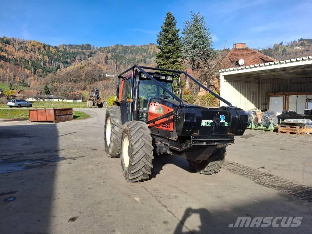 Valtra 8550 Skogstraktorer