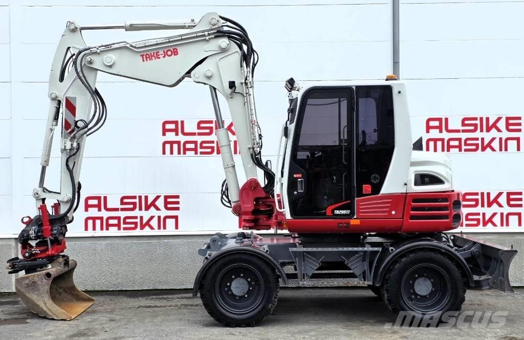 Takeuchi TB 295 W Hjulgrävare
