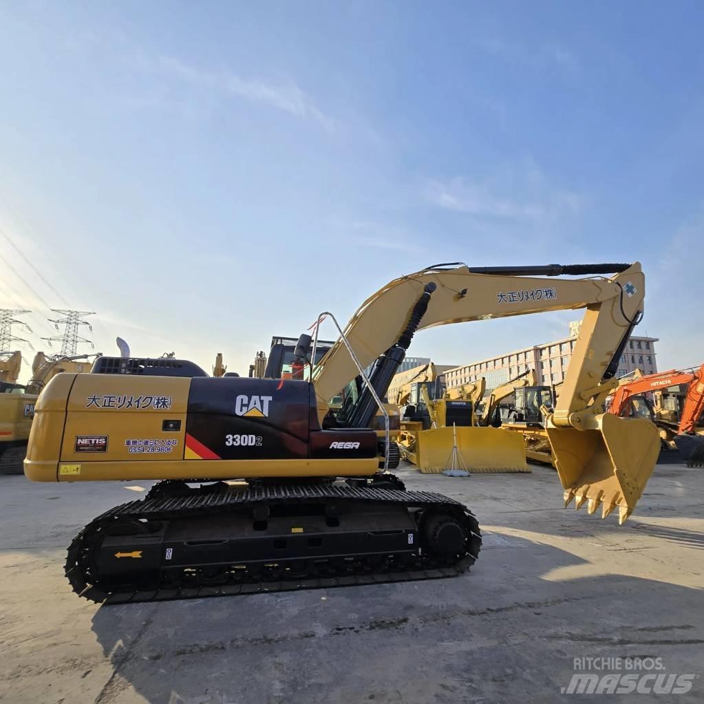 CAT 330 D2 Midigrävmaskiner 7t - 12t