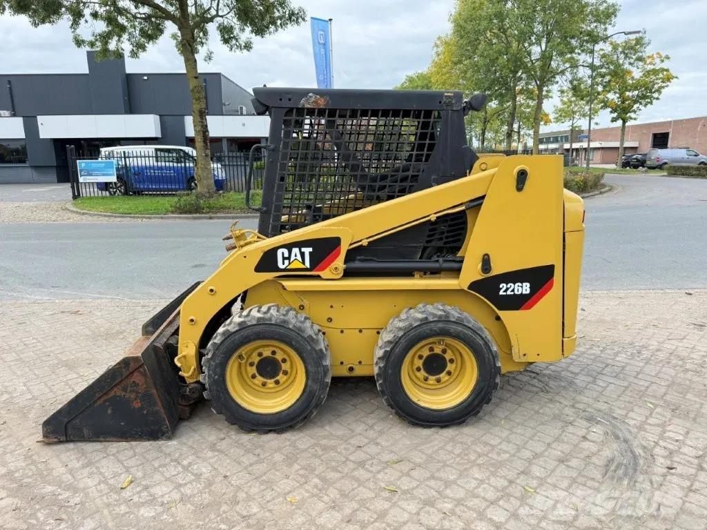 CAT 216B Turbo Kompaktlastare