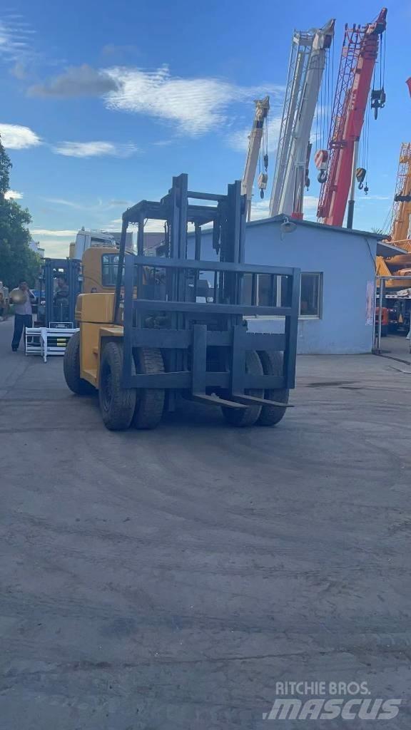 Komatsu 10 Ton Dieselmotviktstruckar