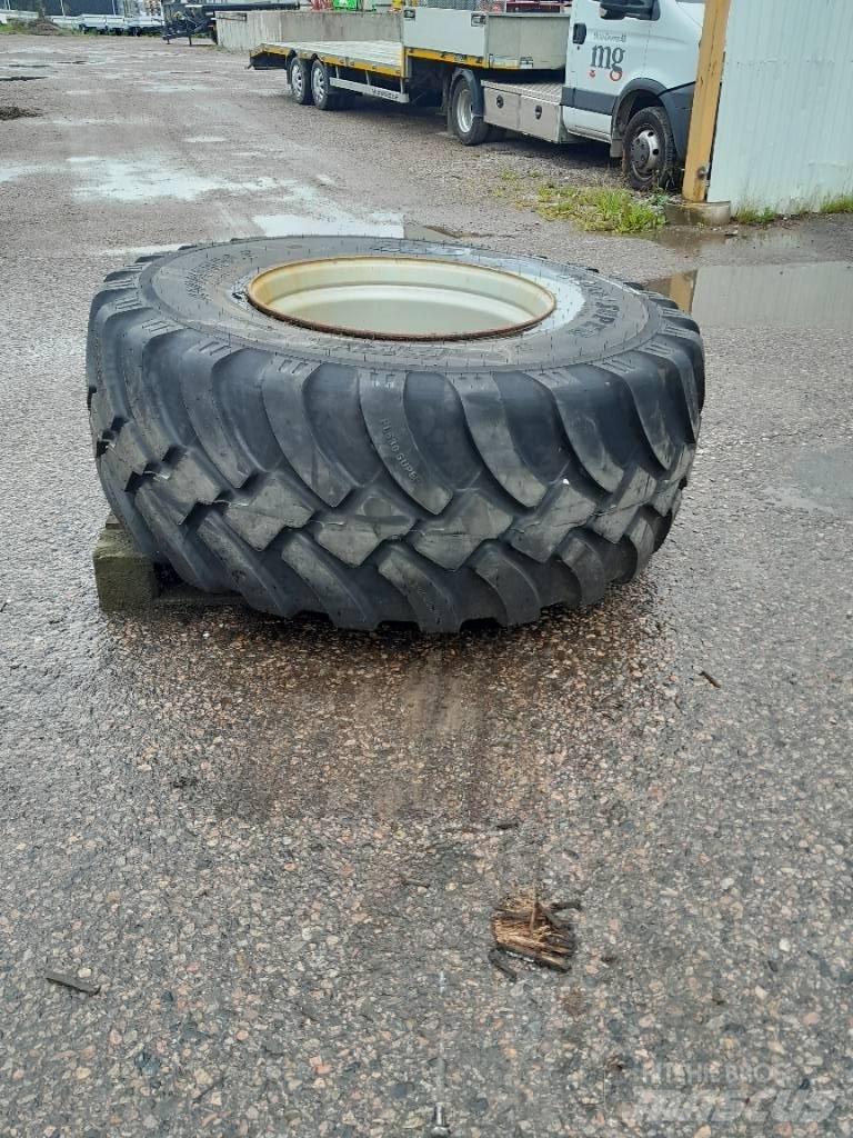 BKT 650/60R30,5 Hjul Däck, hjul och fälgar