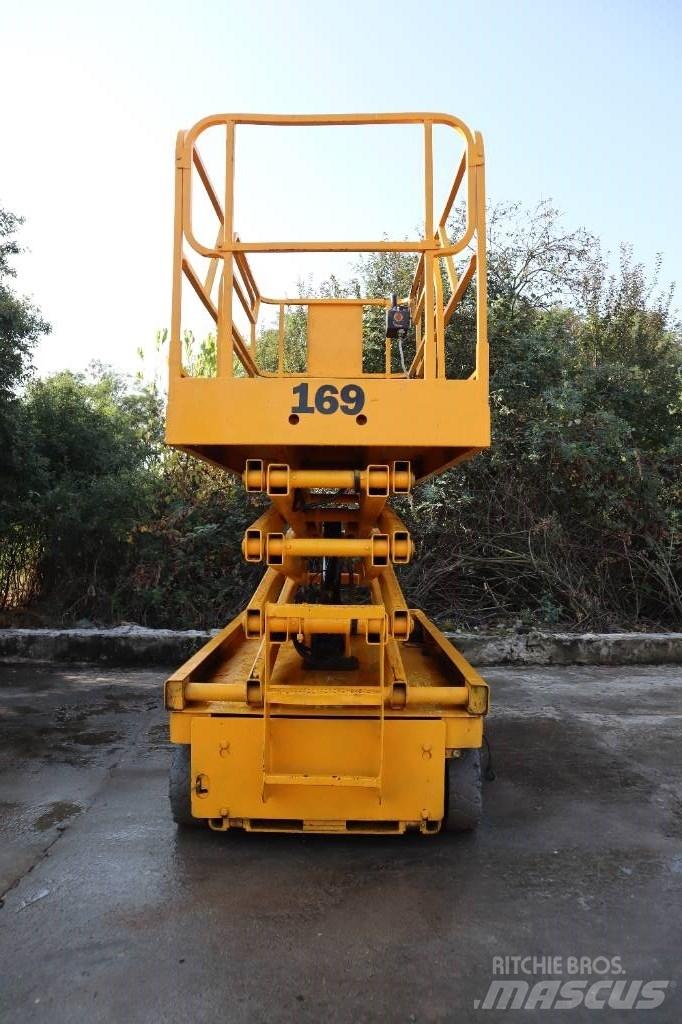 Haulotte Compact 10 Saxliftar