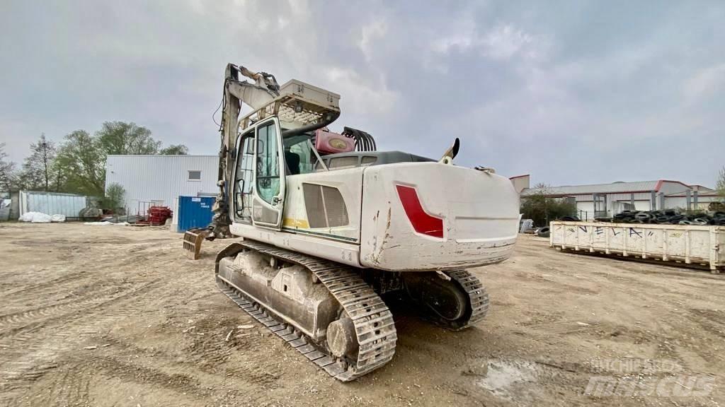 Liebherr R 924 Bandgrävare