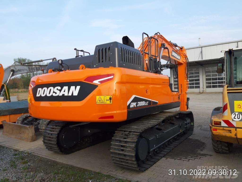 Doosan DX 300 NLC-7 Bandgrävare