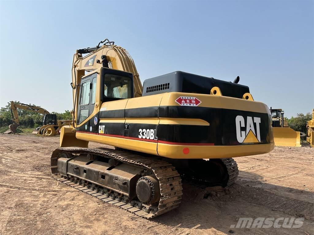 CAT 330 B L Bandgrävare
