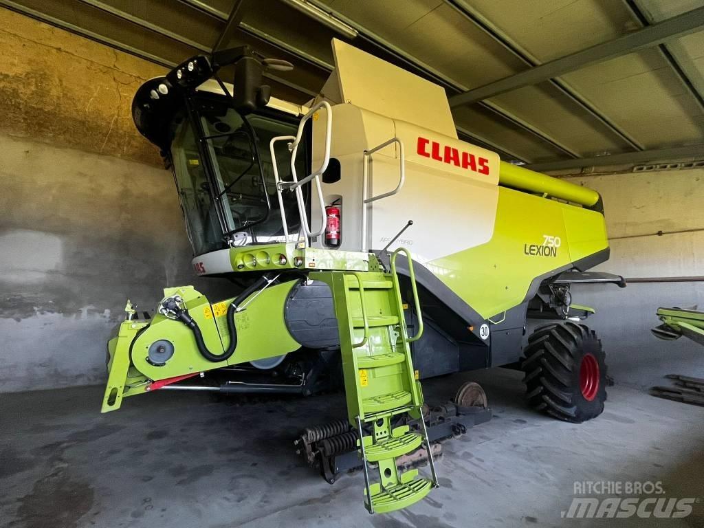 CLAAS LEXION 750 ACR Skördetröskor