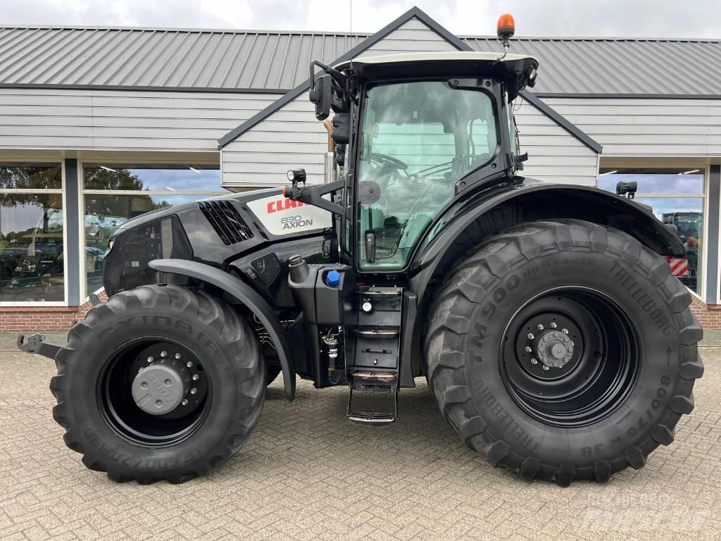 CLAAS Axion 830 Traktorer