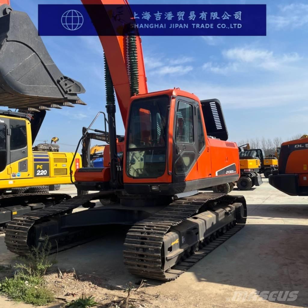 Doosan DX 300 Bandgrävare