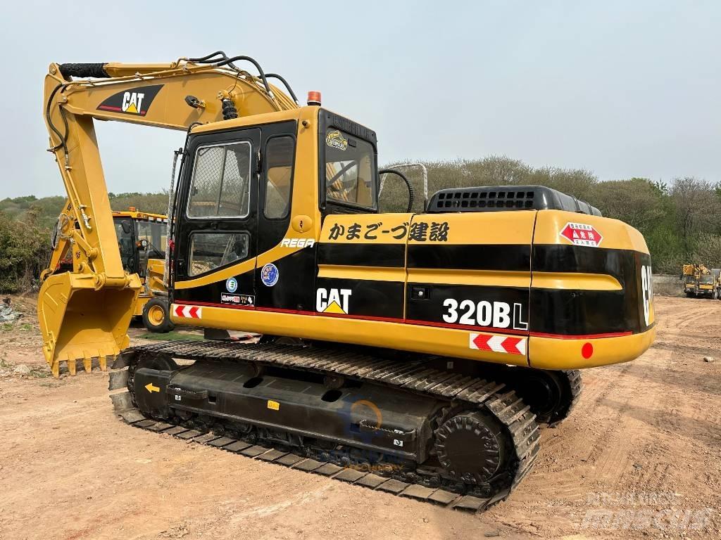 CAT 320 B L Bandgrävare