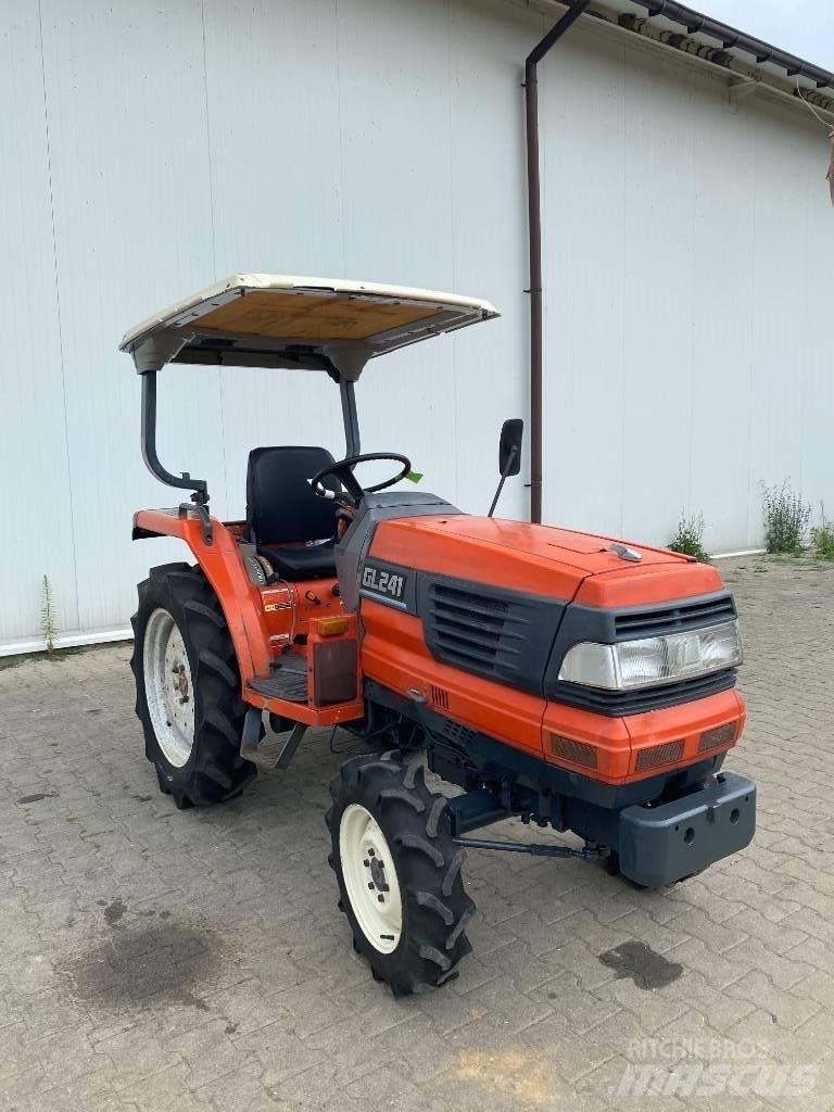 Kubota GL241 Kompakttraktorer