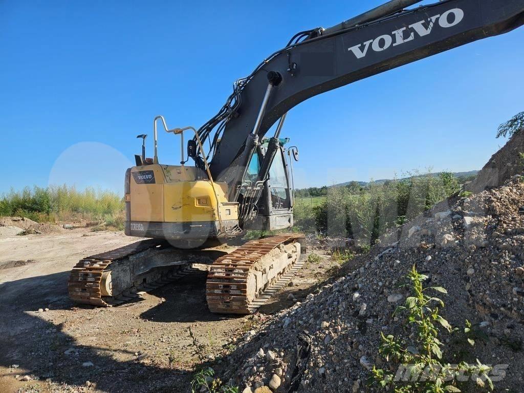 Volvo ECR 235 D Bandgrävare