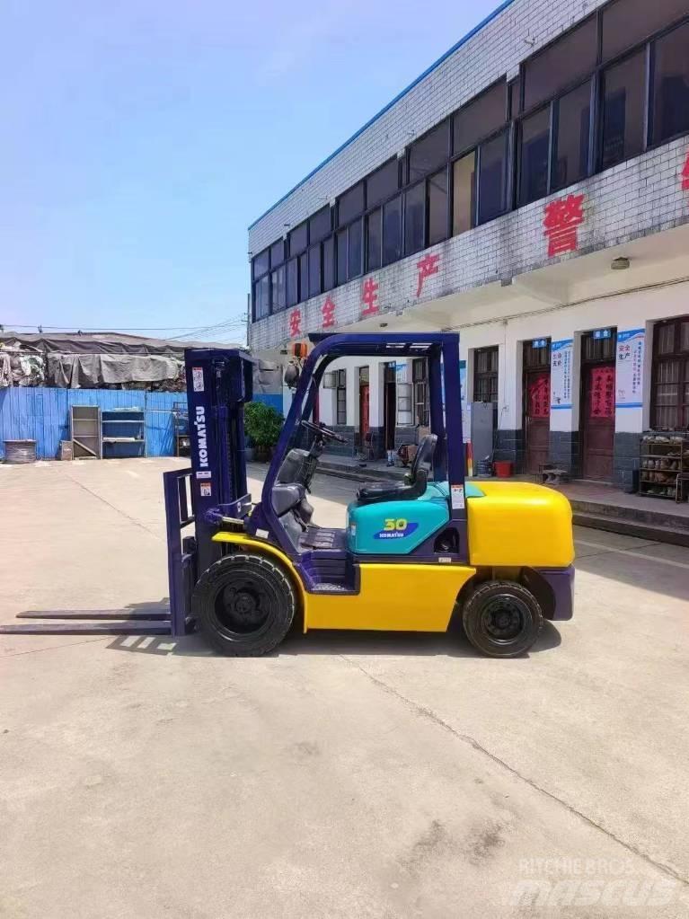 Komatsu FD 30 Dieselmotviktstruckar