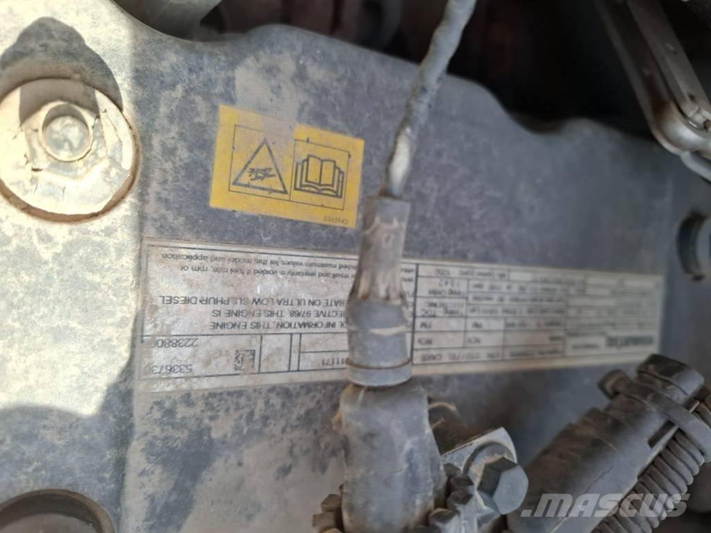 Komatsu PW 148-11 Hjulgrävare