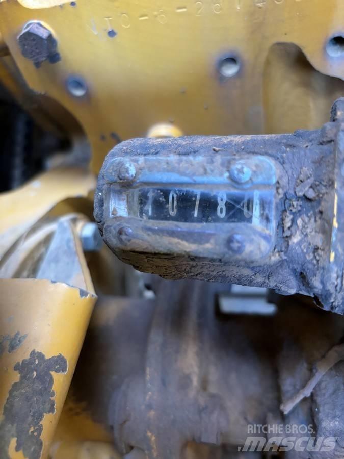 Komatsu D 85-12 Bandschaktare